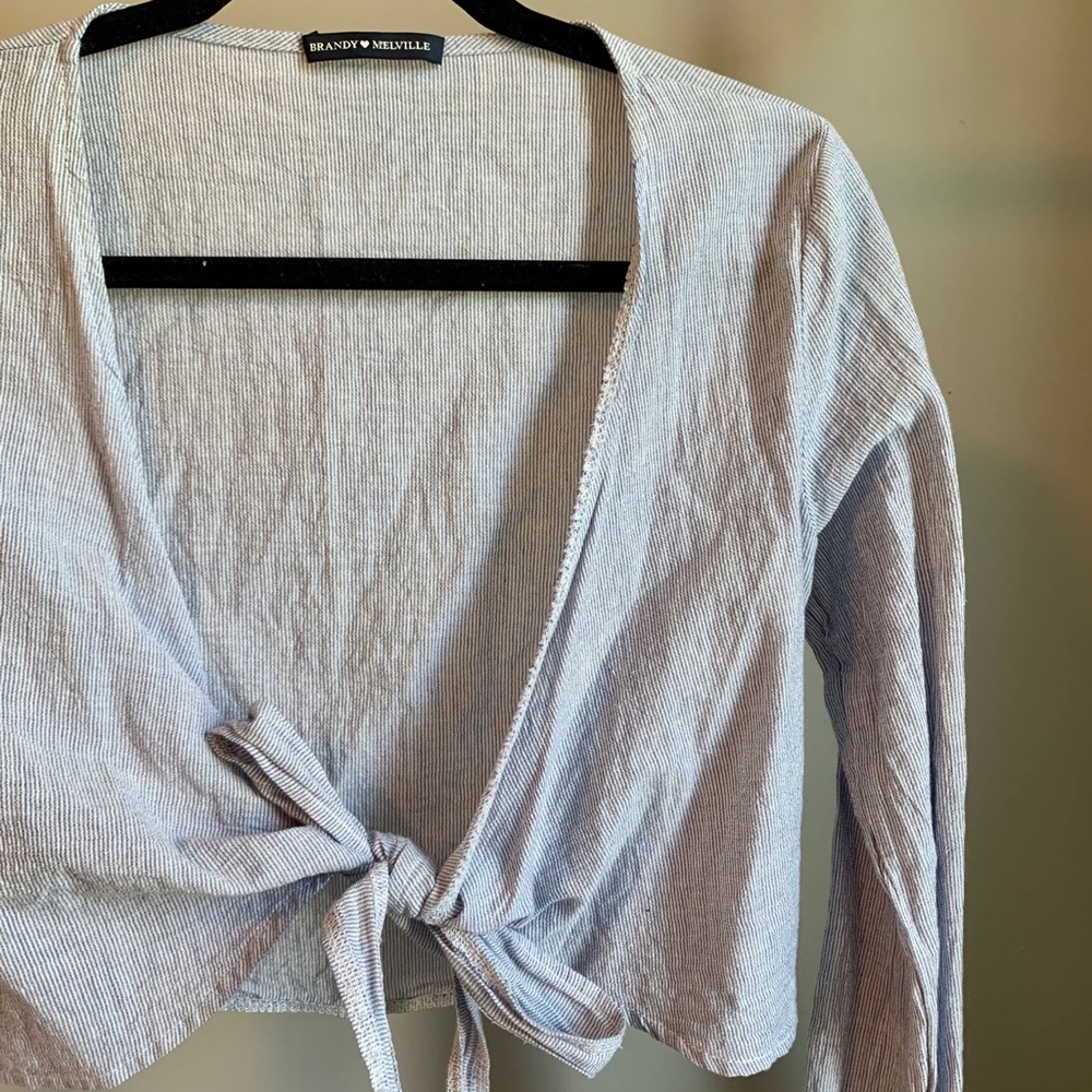 Brandy Melville Tie Front Top - Picture 2 of 4